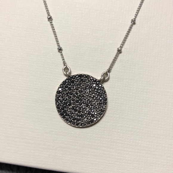 Silver necklace with circle pendant - Picture 2 of 4